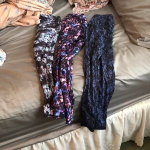 3 pairs of Fabletics leggings!